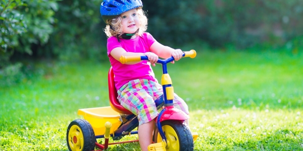 Jak wybrać rowerek trójkołowy biegowy dla dziecka?