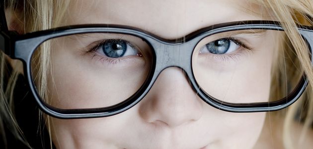 Jak wybrać oprawki okularowe dla dziecka?