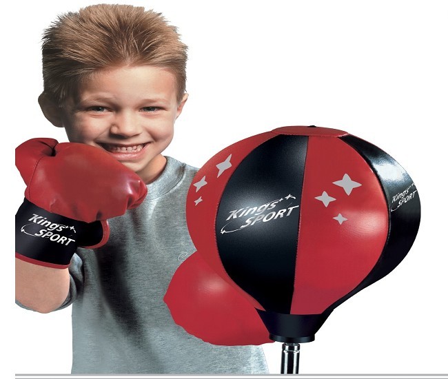 Ребенок для битья мужское. Детская боксерская груша с перчатками. Боксерская груша детская 10 лет. Детская защита для бокса. Груша боксерская детская с перчатками 10 лет.